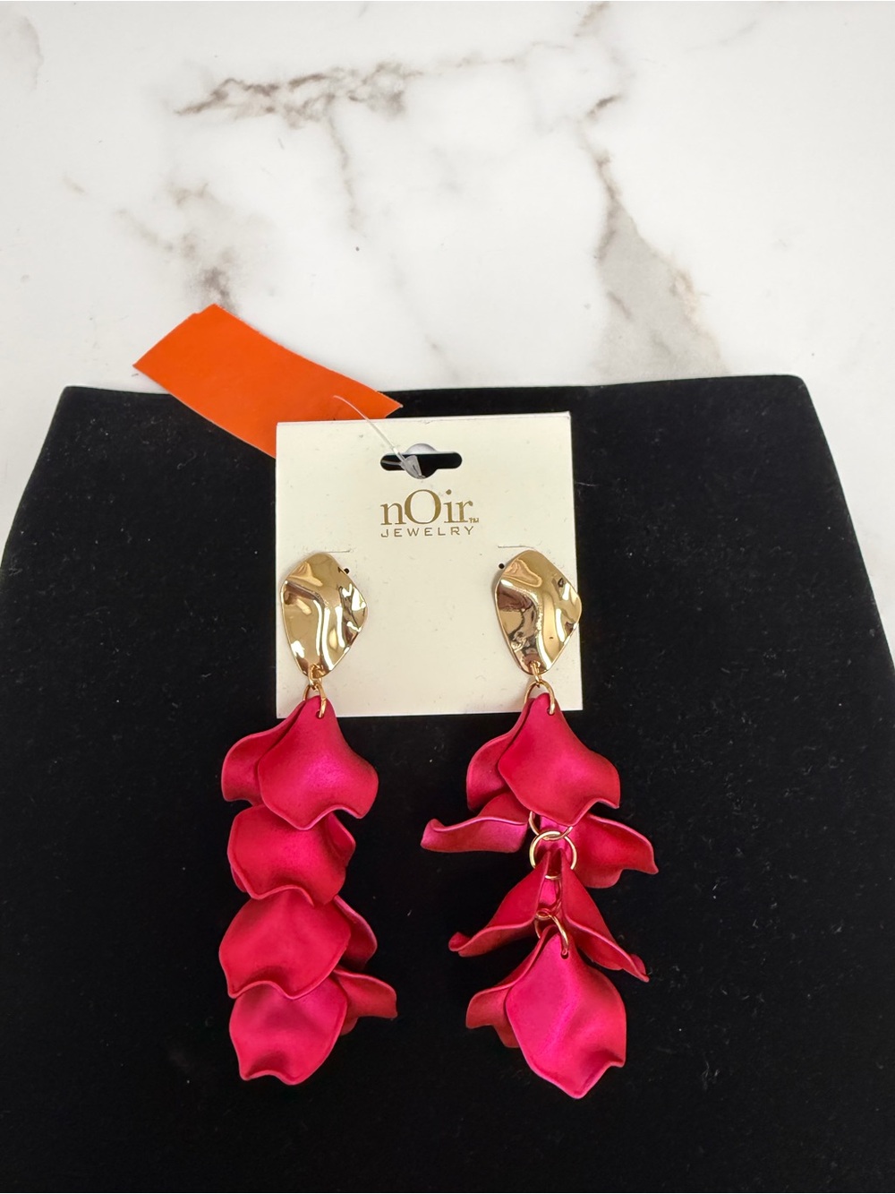 nOir Jewelry Pink Petal design drop earring OS
